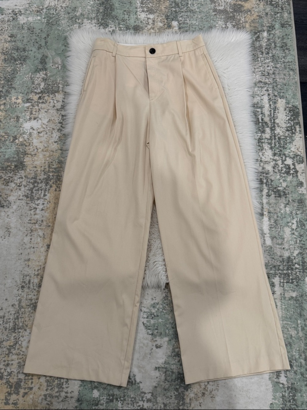 Zara Wide-Leg Cream trousers